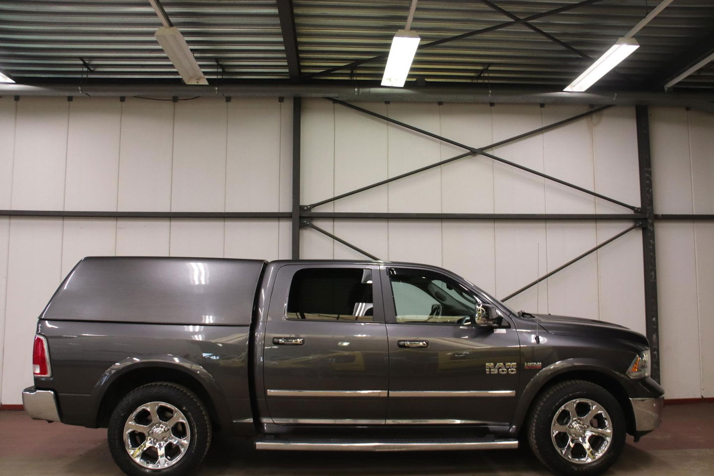 Dodge Ram Pick-Up 1500 5.7 V8 crew cab 6.4 MET LPG INSTALLATIE