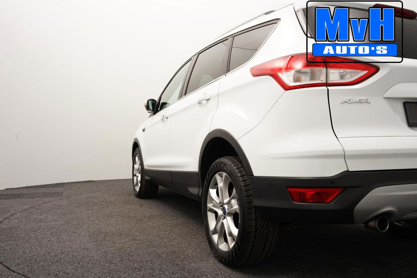 Ford Kuga 1.6 Titanium|TREKH|STOELVERW|CAMERA|CRUISE|NAP|DAB