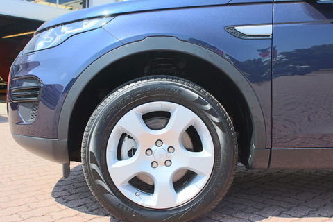 Land Rover Discovery Sport 2.0 eD4 E-Capability 150pk 2WD 5p. Pure LAND ROVER Discovery Sport 2.0 eD4 E-Capability 150pk 2WD 5p. Pure