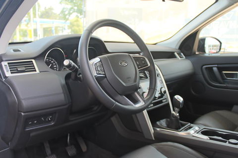 Land Rover Discovery Sport 2.0 eD4 E-Capability 150pk 2WD 5p. Pure LAND ROVER Discovery Sport 2.0 eD4 E-Capability 150pk 2WD 5p. Pure