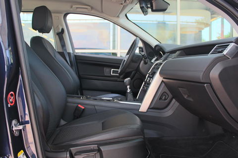 Land Rover Discovery Sport 2.0 eD4 E-Capability 150pk 2WD 5p. Pure LAND ROVER Discovery Sport 2.0 eD4 E-Capability 150pk 2WD 5p. Pure