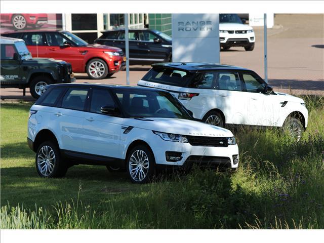 Land Rover Discovery Sport 2.0 eD4 E-Capability 150pk 2WD 5p. Pure LAND ROVER Discovery Sport 2.0 eD4 E-Capability 150pk 2WD 5p. Pure