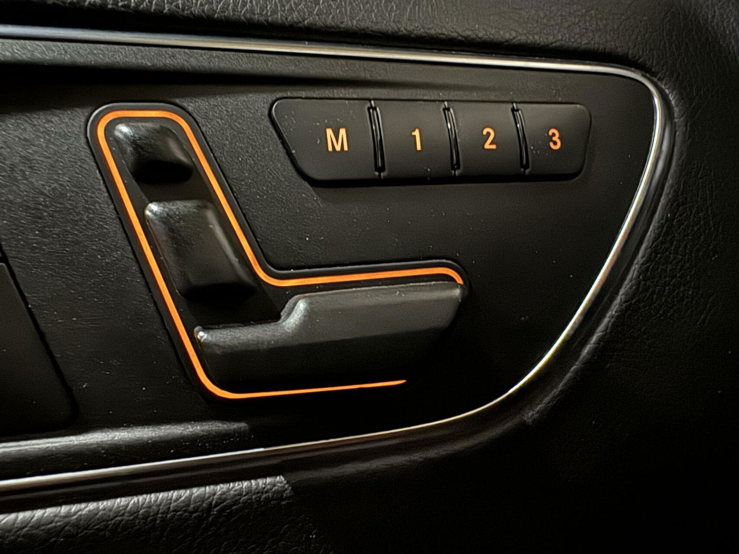 Mercedes-Benz A-Klasse AMG 45 4MATIC Pano RECARO Seats H/K Camera