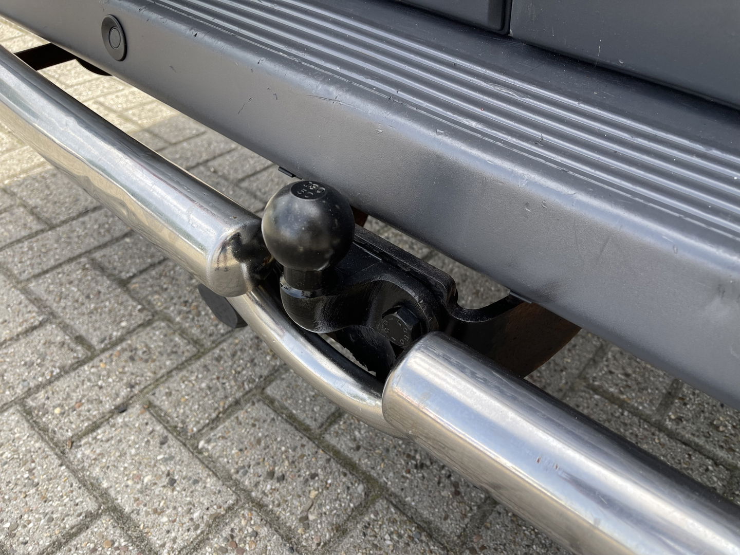 Peugeot Boxer 330 2.0 BlueHDI 130pk L2H2 Premium Pack DC 6 persoons / vaste prijs rijklaar € 16.950 ex btw / lease vanaf € / zwart metallic / airco / cruise / navigatie / trekhaak / camera / euro 6