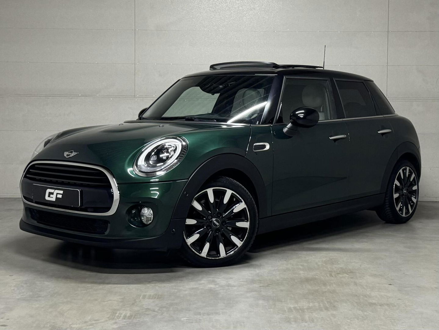 MINI Cooper Mini 1.5 Chili Pano Cruise Navi Leer Sfeer NAP