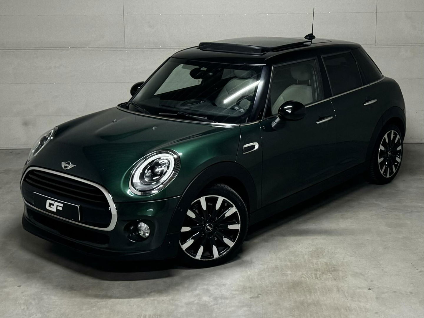 MINI Cooper Mini 1.5 Chili Pano Cruise Navi Leer Sfeer NAP