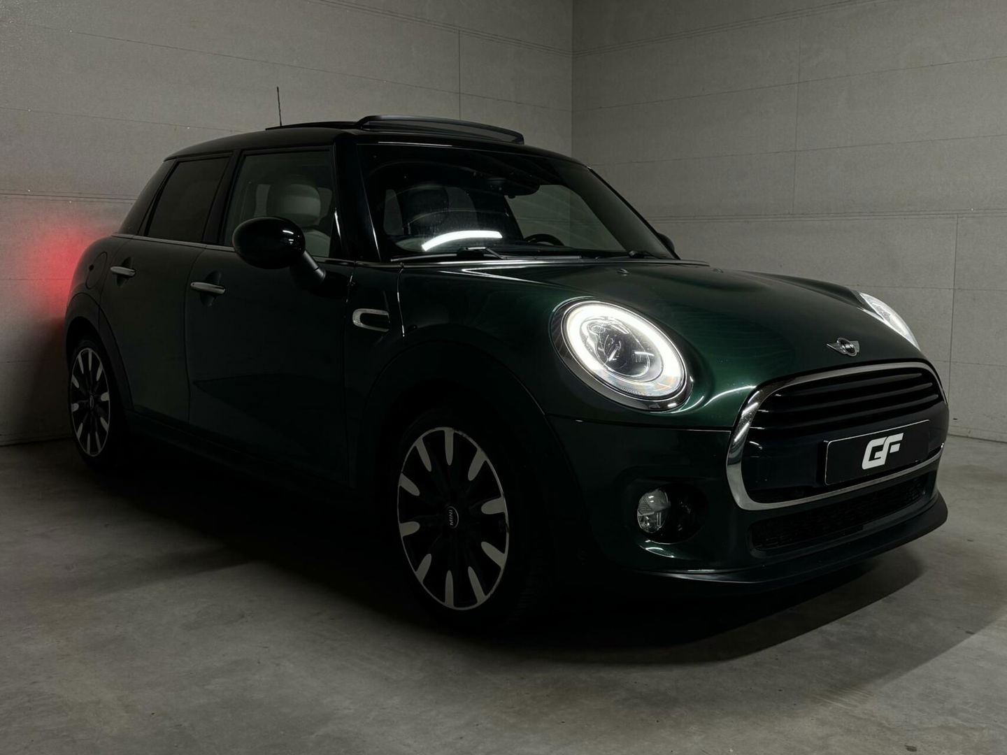 MINI Cooper Mini 1.5 Chili Pano Cruise Navi Leer Sfeer NAP