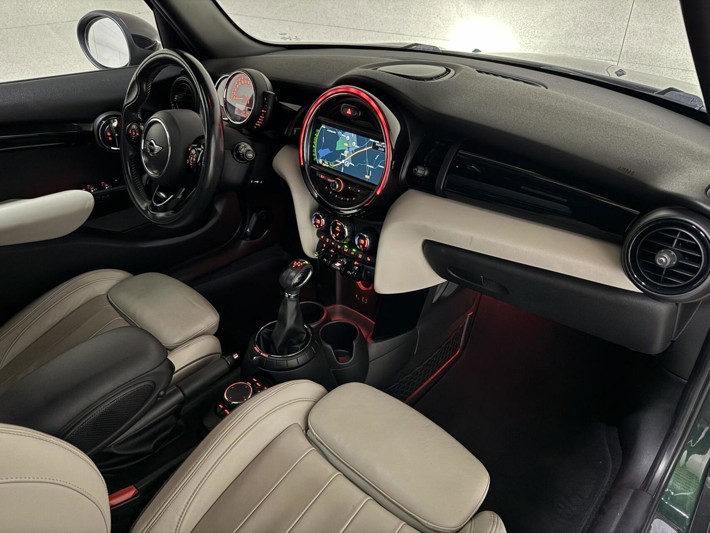 MINI Cooper Mini 1.5 Chili Pano Cruise Navi Leer Sfeer NAP