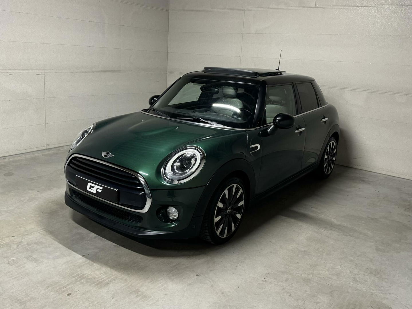 MINI Cooper Mini 1.5 Chili Pano Cruise Navi Leer Sfeer NAP