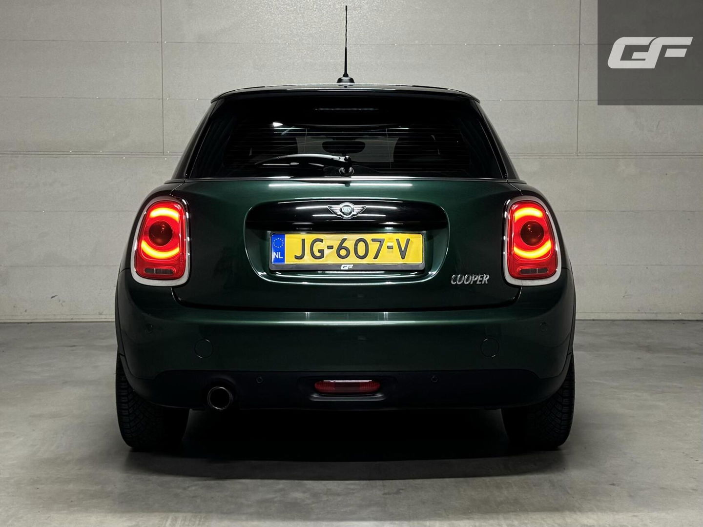 MINI Cooper Mini 1.5 Chili Pano Cruise Navi Leer Sfeer NAP
