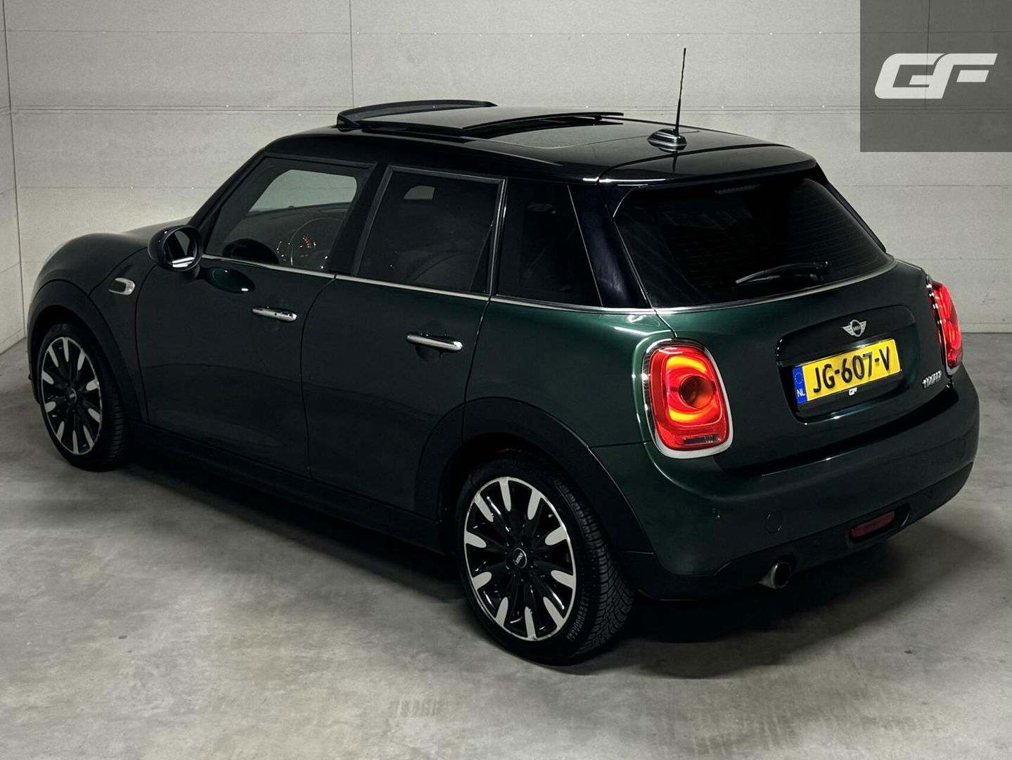 MINI Cooper Mini 1.5 Chili Pano Cruise Navi Leer Sfeer NAP