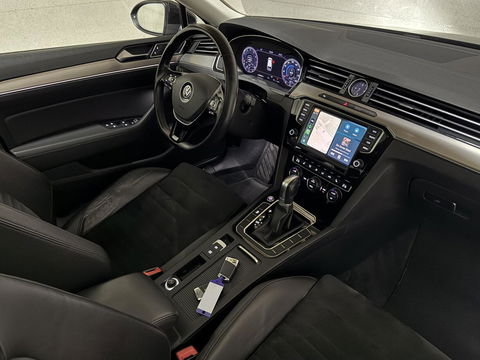 Volkswagen Passat Variant 1.4 TSI R-Line Pano Virtual CarPlay Trekh. NAP