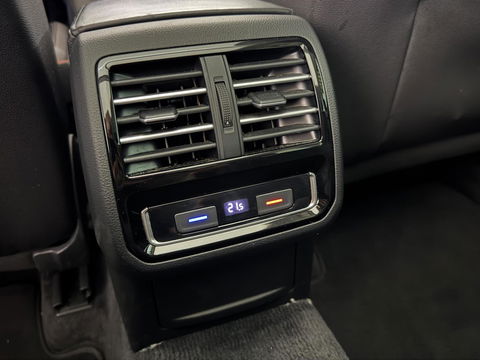 Volkswagen Passat Variant 1.4 TSI R-Line Pano Virtual CarPlay Trekh. NAP