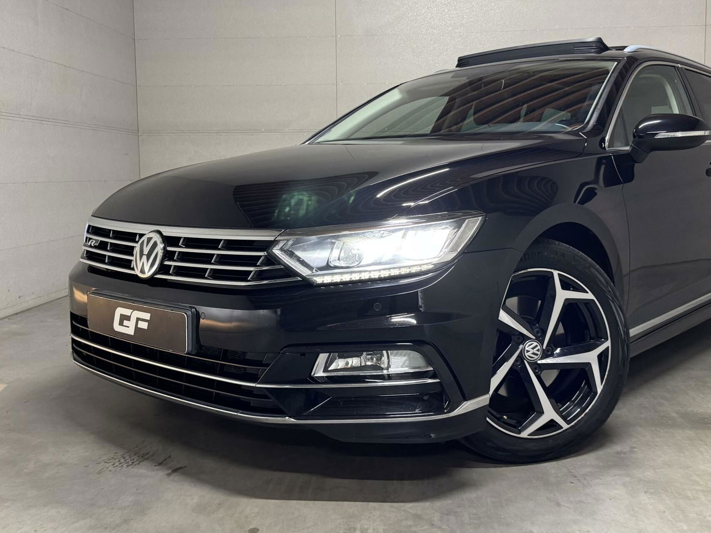 Volkswagen Passat Variant 1.4 TSI R-Line Pano Virtual CarPlay Trekh. NAP