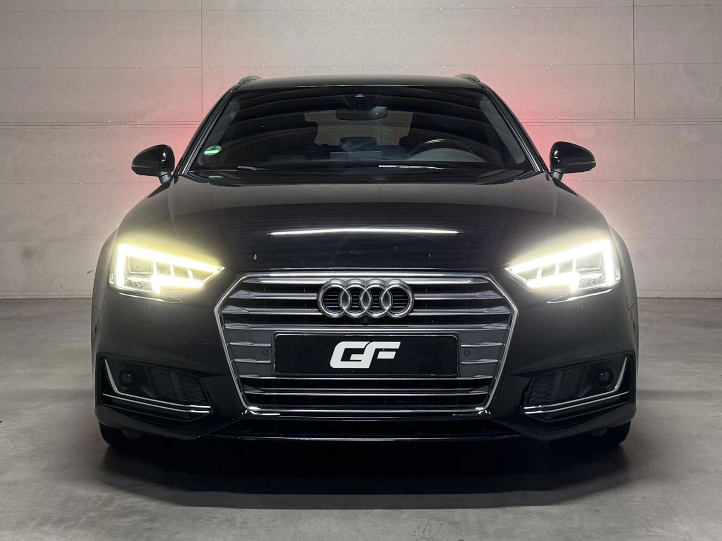 Audi A4 Avant 2.0 TDI S-Line Virtual RS-Seats Sfeer Carplay 360°