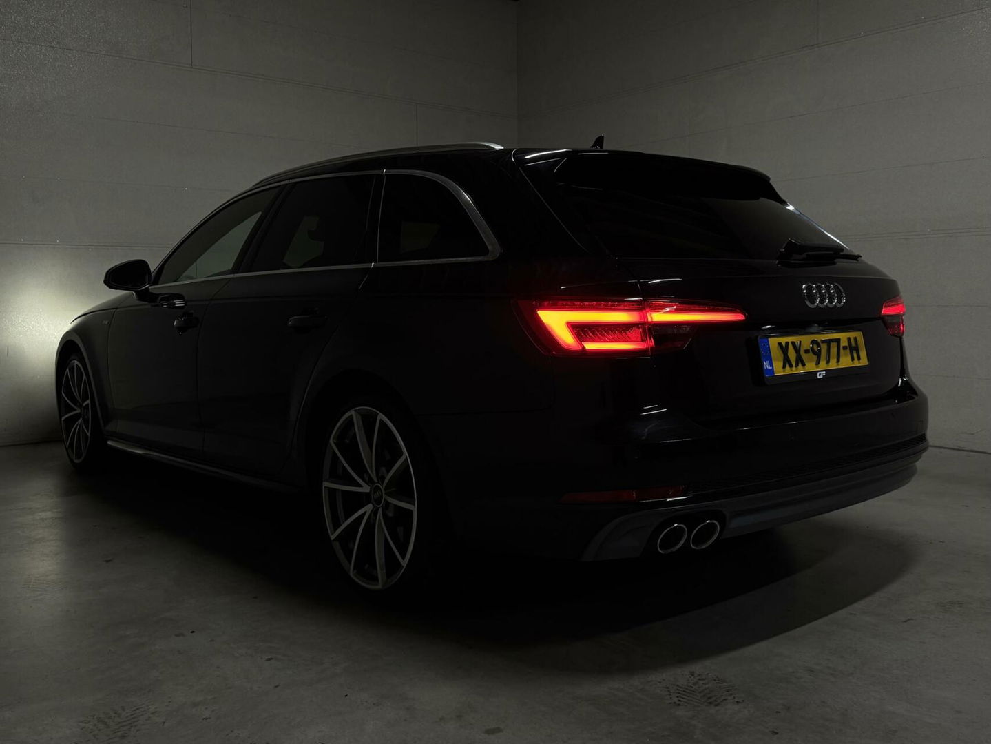 Audi A4 Avant 2.0 TDI S-Line Virtual RS-Seats Sfeer Carplay 360°