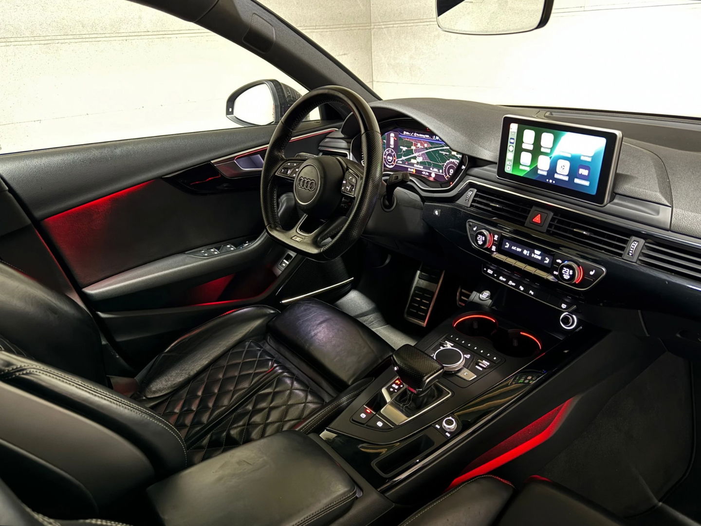 Audi A4 Avant 2.0 TDI S-Line Virtual RS-Seats Sfeer Carplay 360°