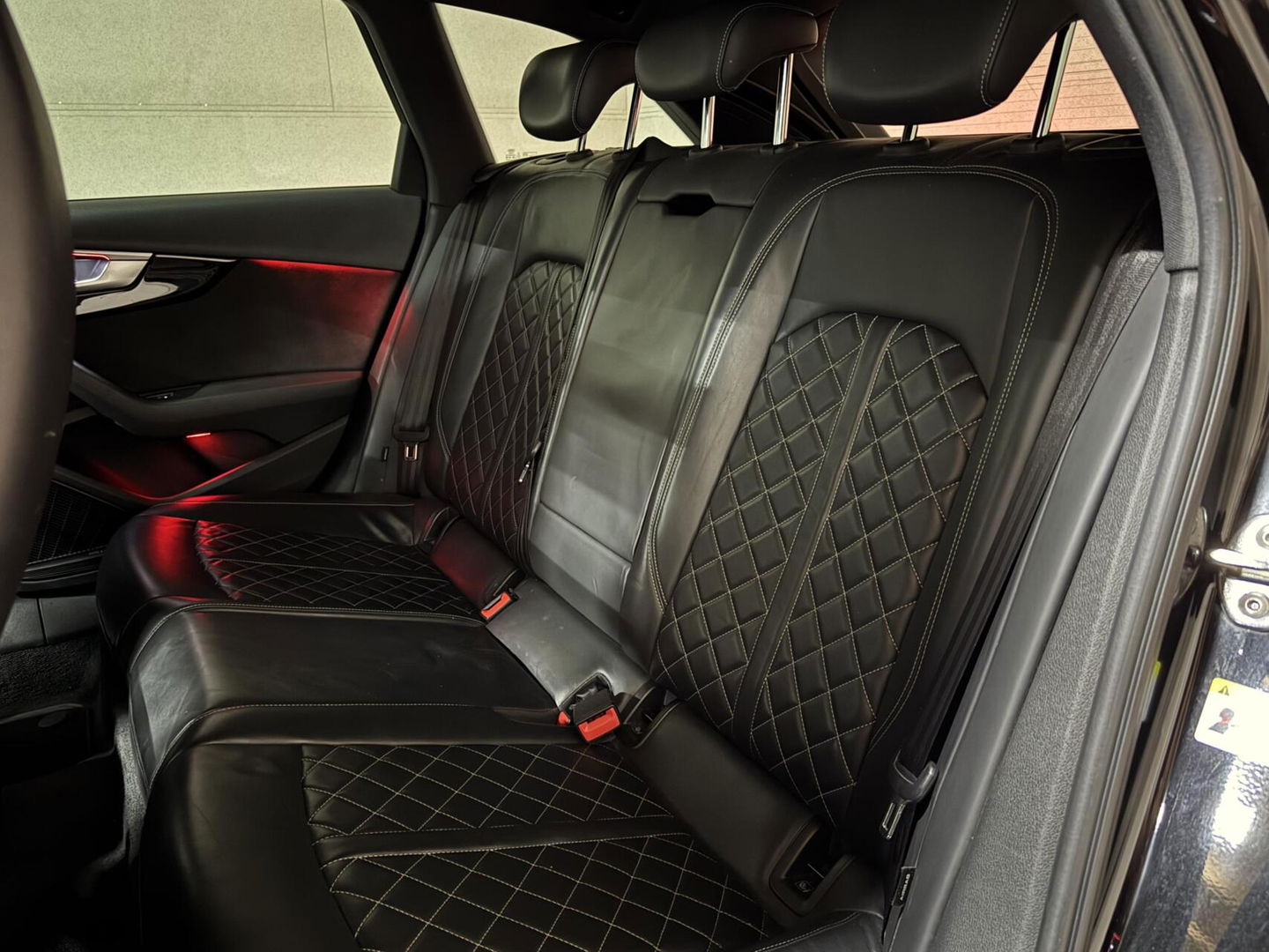 Audi A4 Avant 2.0 TDI S-Line Virtual RS-Seats Sfeer Carplay 360°