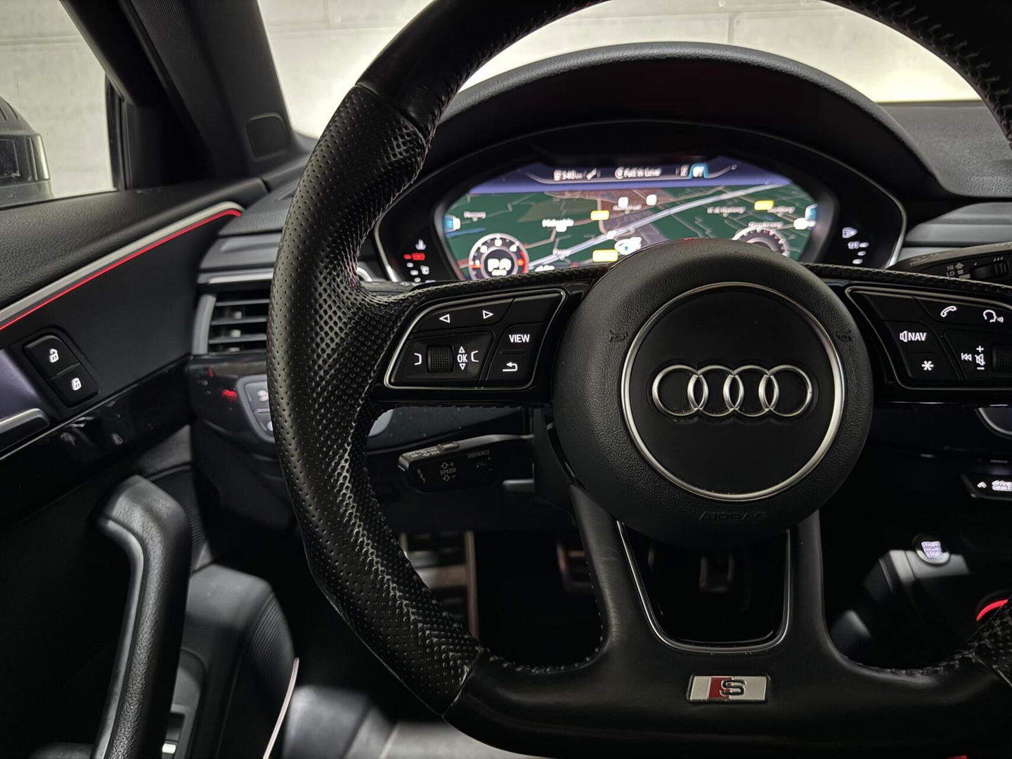 Audi A4 Avant 2.0 TDI S-Line Virtual RS-Seats Sfeer Carplay 360°