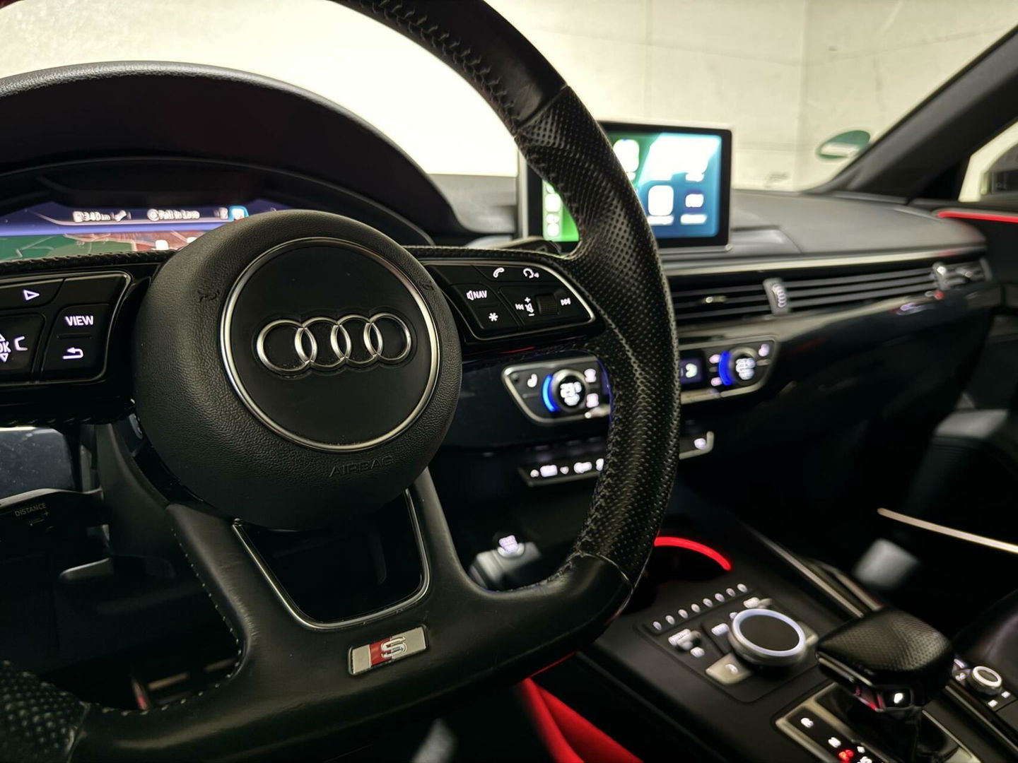 Audi A4 Avant 2.0 TDI S-Line Virtual RS-Seats Sfeer Carplay 360°