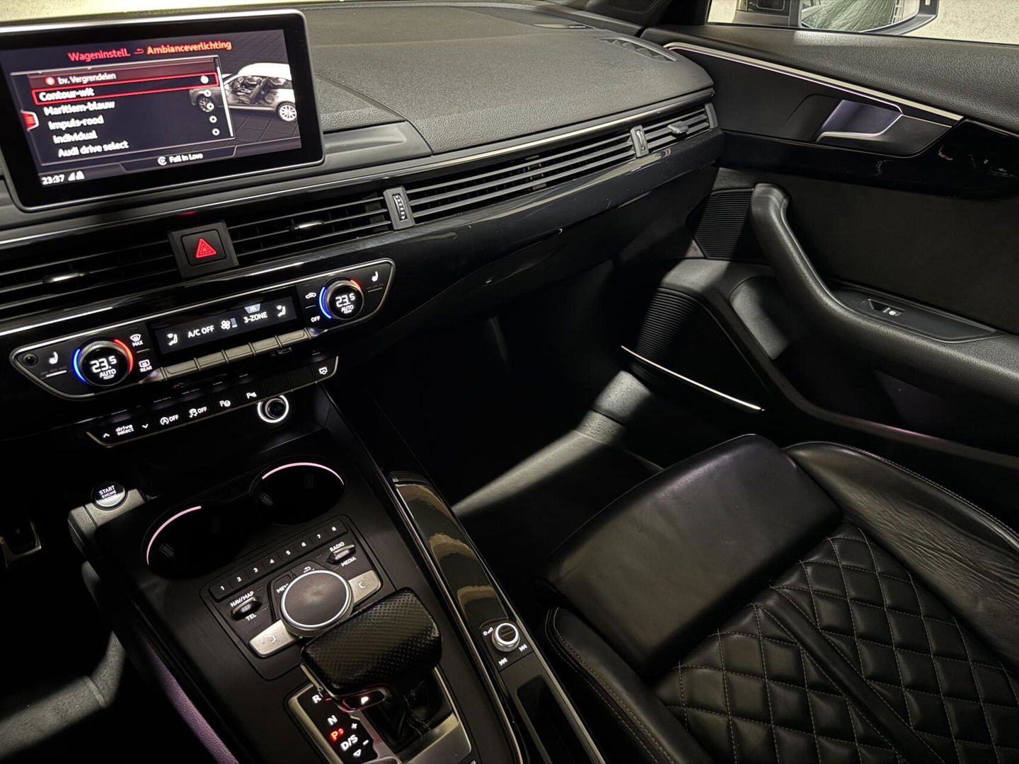 Audi A4 Avant 2.0 TDI S-Line Virtual RS-Seats Sfeer Carplay 360°