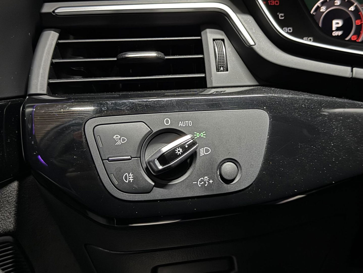 Audi A4 Avant 2.0 TDI S-Line Virtual RS-Seats Sfeer Carplay 360°
