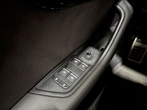 Audi A4 Avant 2.0 TDI S-Line Virtual RS-Seats Sfeer Carplay 360°