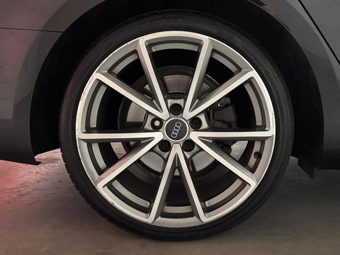 Audi A4 Avant 2.0 TDI S-Line Virtual RS-Seats Sfeer Carplay 360°