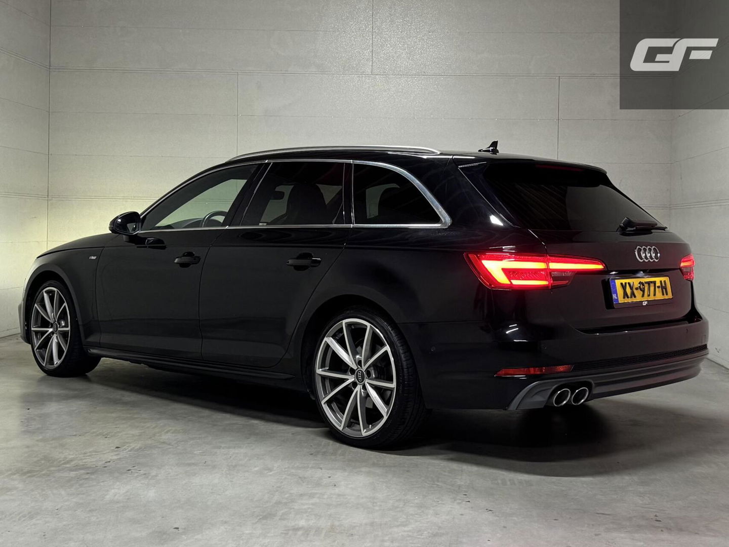 Audi A4 Avant 2.0 TDI S-Line Virtual RS-Seats Sfeer Carplay 360°