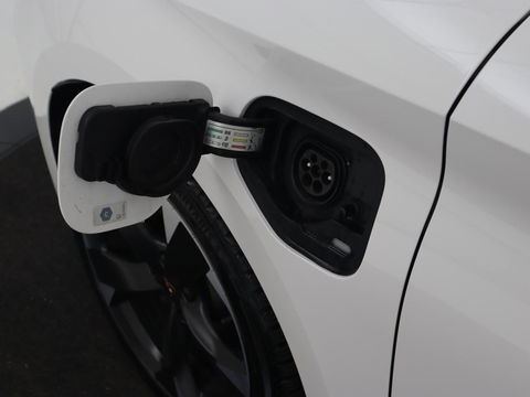 CUPRA Leon 1.4 TSI eHybrid PHEV | Panoramadak | Stoel & stuurverwarming | Carplay | Navigatie | Parkeerhulp | Sportstoelen | Digital Cockpit | Half leder | Plug In