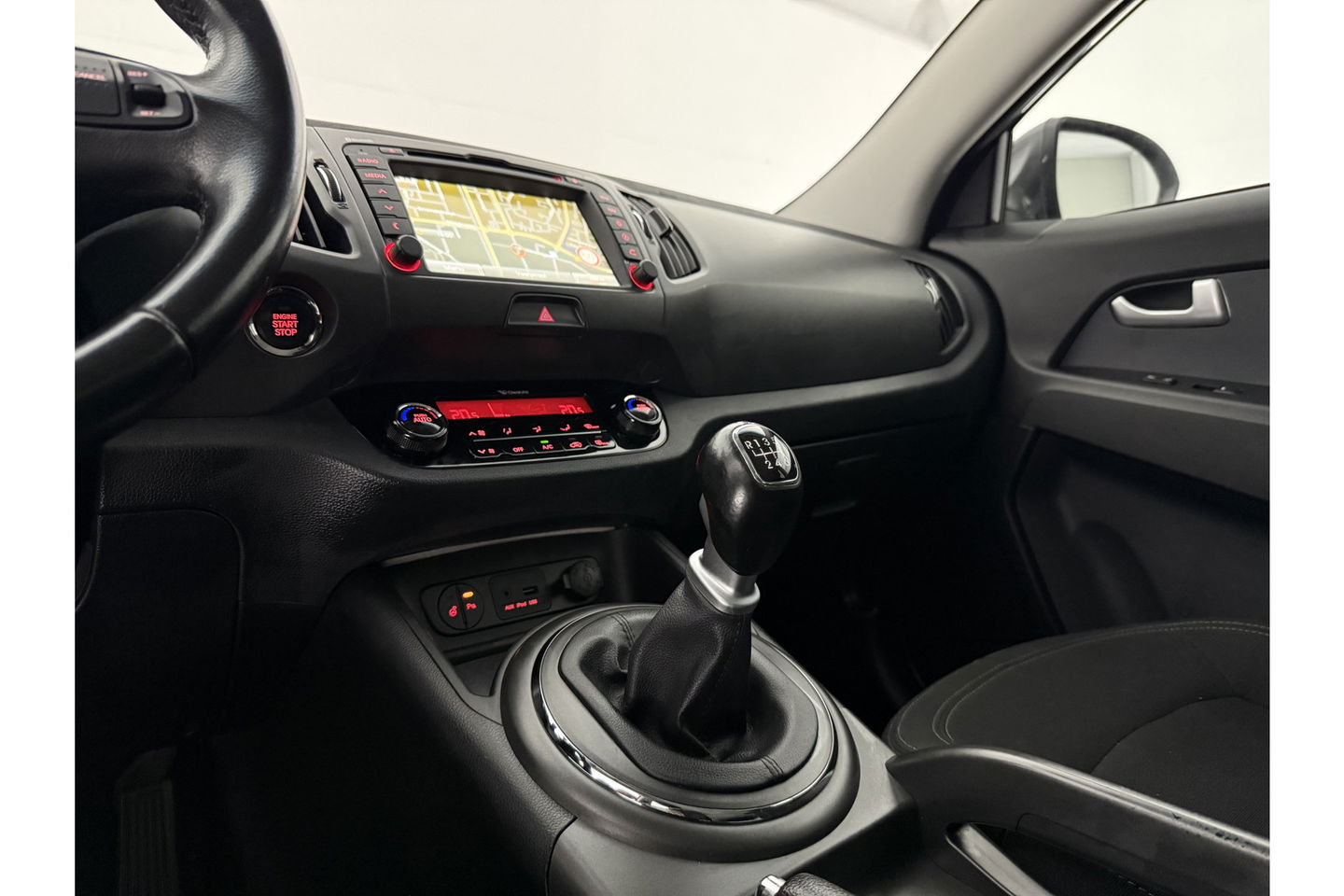 Kia Sportage 1.6 GDI Plus Pack | Camera | LED | Cruise | Clima | Navigatie | PDC | 17''LMV