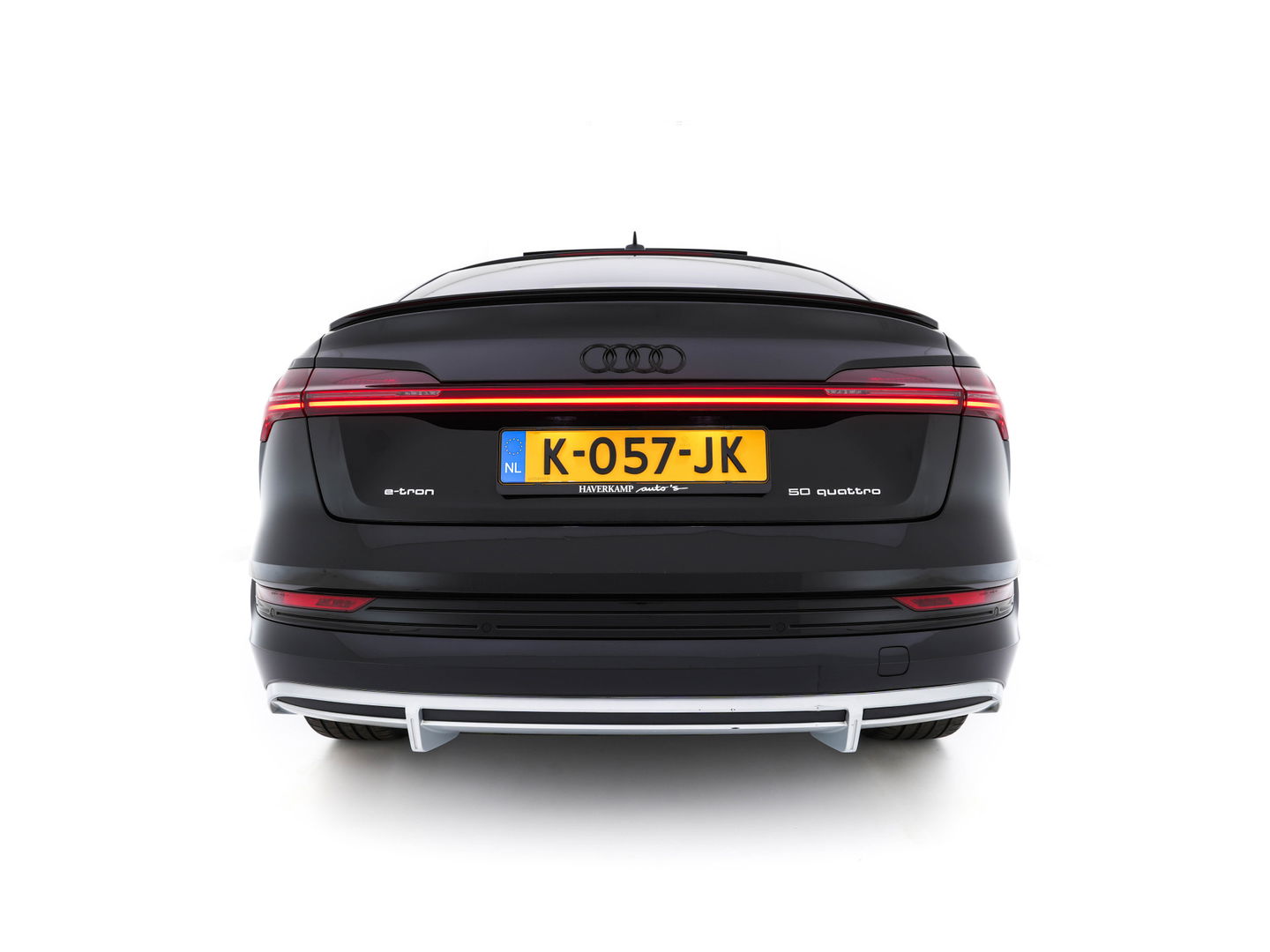 Audi e-tron Sportback 50 Quattro S-line Edition 71 kWh [ 3-Fase ] { SOH-100%} (INCL-BTW) *PANO | LEATHER-FABRIC | FULL-LED | ADAPTIVE-CRUISE | MEMORY-PACK | AIR-SUSPENSION | DIGI-COCKPIT | HEATED-SPORTSEATS | NAVI-FULLMAP | ECC | PDC | CRUISE | 20''ALU*