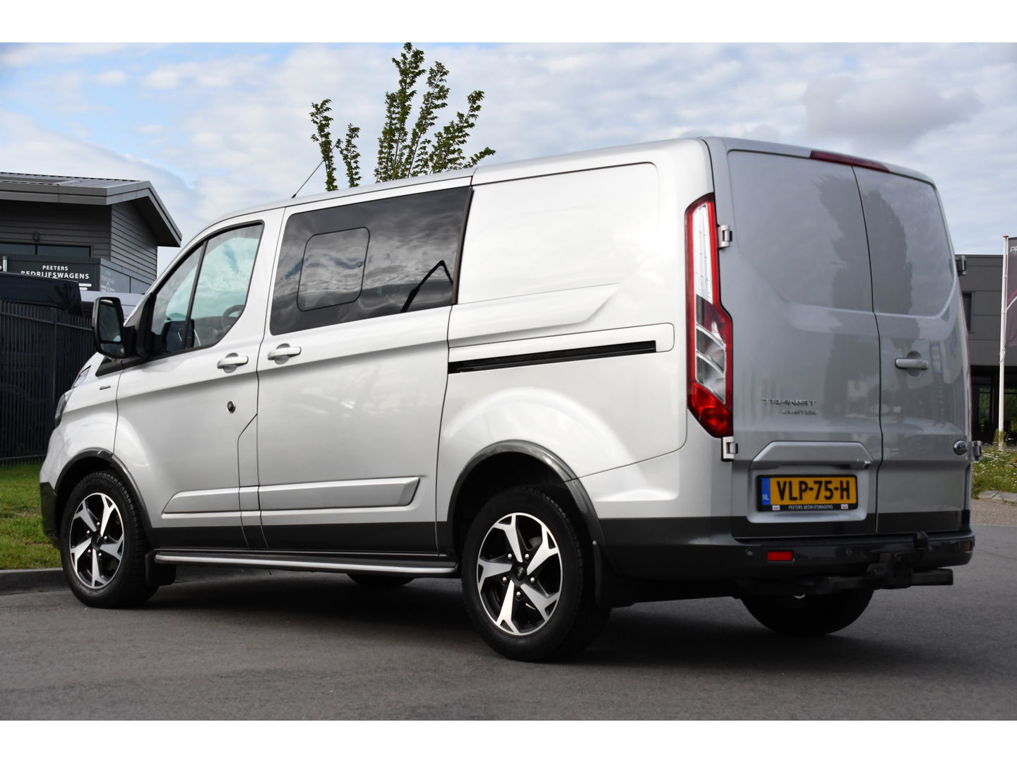 Ford Transit Custom 2.0 TDCI L1H1 Active DC Full Options! Adaptieve Cruise, Camera, Xenon, Carplay, Leder, Automaat, 170pk, Multimedia, Uniek!