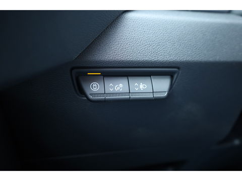 Renault Master T35 2.3 dCi 150 BAKWAGEN Advance | Nw Model | Laadklep | Airco | Cruise | Navi by App | Spoiler