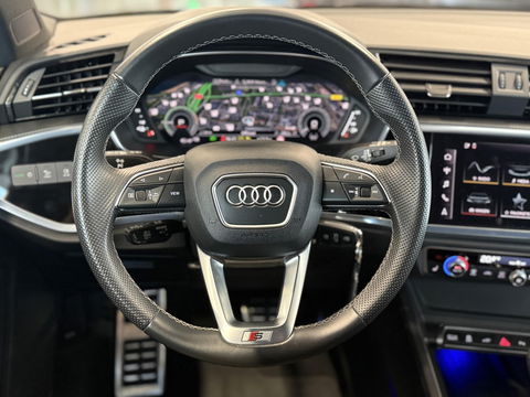 Audi Q3 45 TFSI e S edition 2 X S-Line|ACC|Sfeer|Matrix Led|Stoelverwarming|Cam