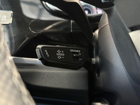 Audi Q3 45 TFSI e S edition 2 X S-Line|ACC|Sfeer|Matrix Led|Stoelverwarming|Cam