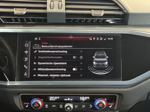 Audi Q3 45 TFSI e S edition 2 X S-Line|ACC|Sfeer|Matrix Led|Stoelverwarming|Cam