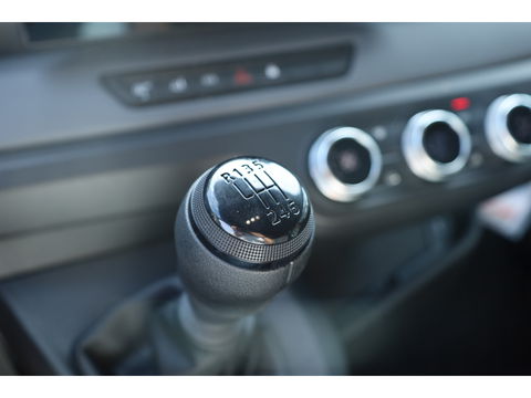 Renault Master T35 2.3 dCi 150 BAKWAGEN Advance | Nw Model | Laadklep | Airco | Cruise | Navi by App | Spoiler