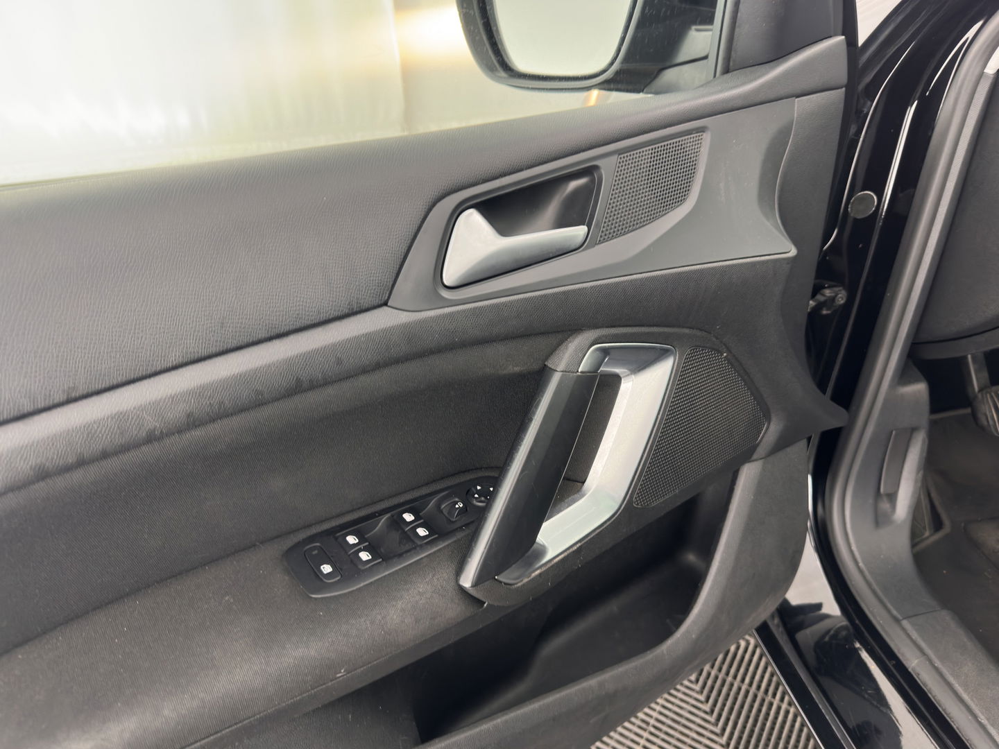 Peugeot 308 SW 1.6 BlueHDI Blue Lease Executive Pack *PANO | NAVI-FULLMAP | CAMERA | COMFORT-SEATS | DAB+ | ECC | PDC | CRUISE | PRIVACY-GLASS | TOWBAR | 16"ALU*