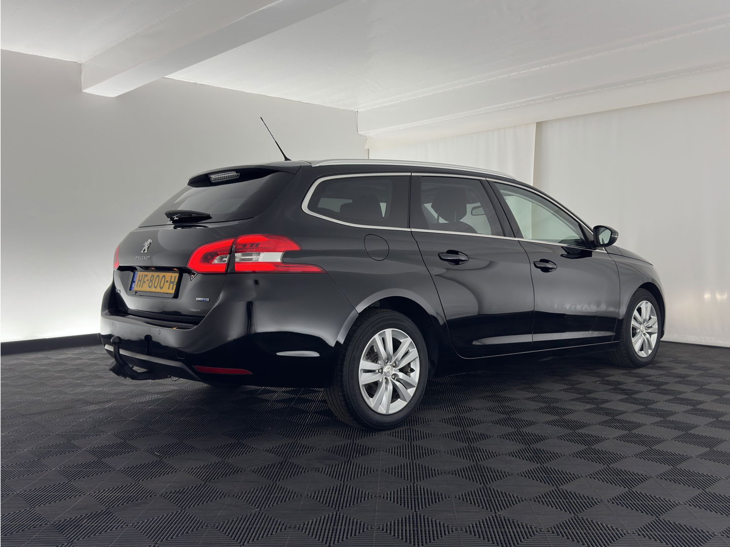 Peugeot 308 SW 1.6 BlueHDI Blue Lease Executive Pack *PANO | NAVI-FULLMAP | CAMERA | COMFORT-SEATS | DAB+ | ECC | PDC | CRUISE | PRIVACY-GLASS | TOWBAR | 16"ALU*