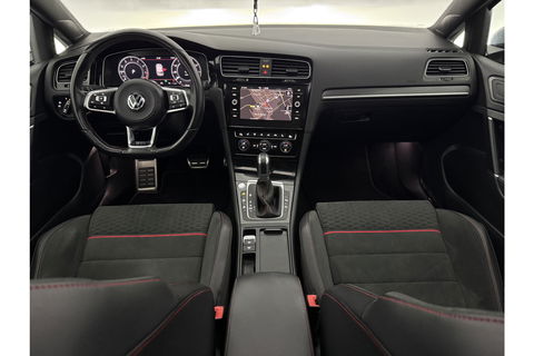 Volkswagen Golf 2.0 TSI GTI Performance | 245PK | DSG | Panoramadak | LED | Virtual Cockpit | Carplay | 19"LMV