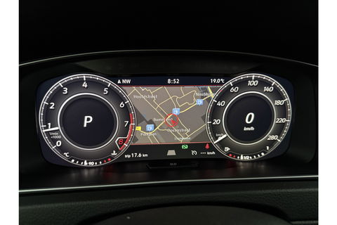 Volkswagen Golf 2.0 TSI GTI Performance | 245PK | DSG | Panoramadak | LED | Virtual Cockpit | Carplay | 19"LMV