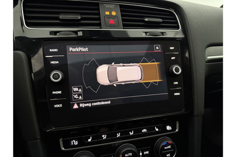 Volkswagen Golf 2.0 TSI GTI Performance | 245PK | DSG | Panoramadak | LED | Virtual Cockpit | Carplay | 19"LMV