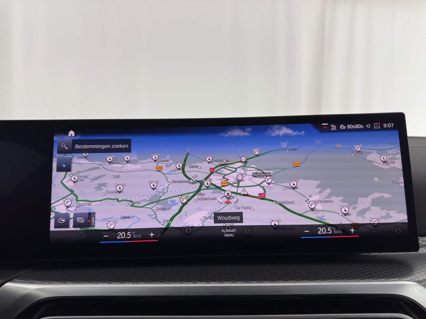 BMW i4 eDrive40 84 kWh M-Sportpack [ 3-Fase ] { SOH-95%} (INCL-BTW) *LEATHER-ALCANTARA | FULL-LED | ADAPTIVE-CRUISE | WIDE-SCREEN-DIGI-COCKPIT | DAB+ | CAMERA | AMBIENT-LIGHT | CARPLAY | SPORT-SEATS | PRIVACY-GLASS | TOWBAR | 18''ALU*