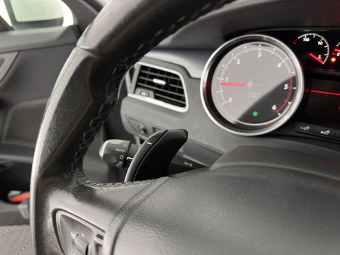 Peugeot 508 SW 1.6 e-HDi Active Aut. *PANO | HEAD-UP | XENON | NAVI-FULLMAP | COMFORT-SEATS | ECC | SHIFT-PADDLES | PDC |  PRIVACY-GLASS | CRUISE | 17''ALU*