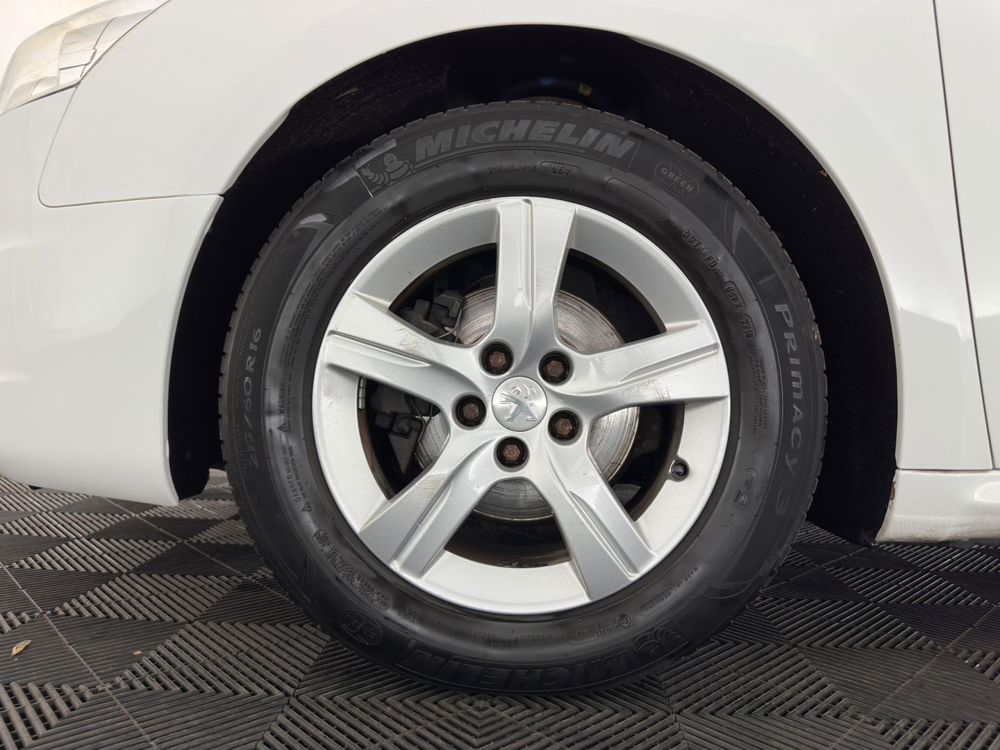 Peugeot 508 SW 1.6 e-HDi Active Aut. *PANO | HEAD-UP | XENON | NAVI-FULLMAP | COMFORT-SEATS | ECC | SHIFT-PADDLES | PDC |  PRIVACY-GLASS | CRUISE | 17''ALU*