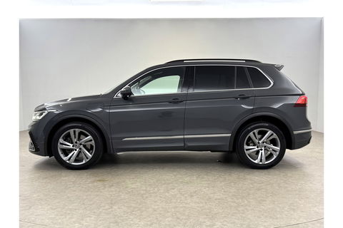 Volkswagen Tiguan 1.4 TSI eHybrid 225PK R-Line | 360° Camera | Sfeerverl. | IQ LED | Carplay | Virtual Cockpit | Trekhaak | 19"LMV