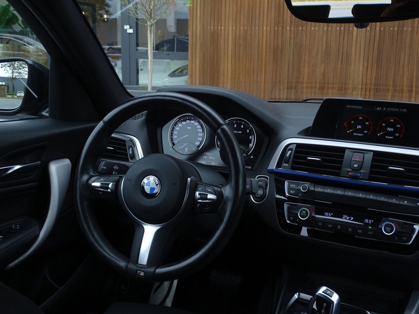 BMW 1-serie 118i automaat Executive / M-sport / I-drive / LED *NAP*
