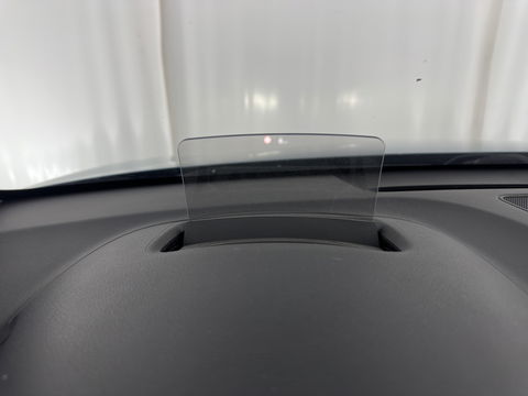 Hyundai KONA EV Premium 64 kWh [ 3-Fase ] {SOH-100%} *PANO | LEATHER | KRELL-AUDIO | HEAD-UP | FULL-LED | NAVI-FULLMAP | DAB | ADAPT.CRUISE | KEYLESS | CAMERA | BLIND-SPOT | LANE-ASSIST | DIGI-COCKPIT | COMFORT-SEATS | TOWBAR | 17''ALU*