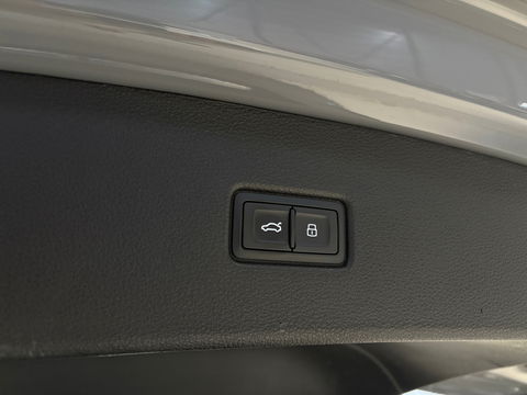 Audi Q5 Sportback 55 TFSI e S edition Competition Luchtvering